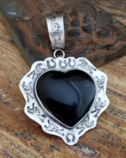 Schaef Designs Southwestern Black Onyx & Sterling Silver Painted Pony Southwestern  Pendant | Arizona 