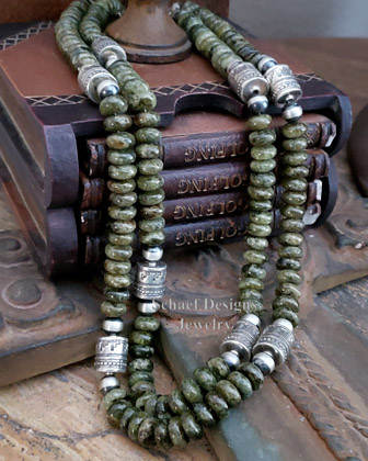 Schaef Designs green garnet & sterling silver tube bead necklace set | Arizona 