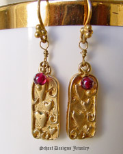  Schaef Designs Garnets & 22kt gold vermeil Hearts Dangle Earrings | Arizona 